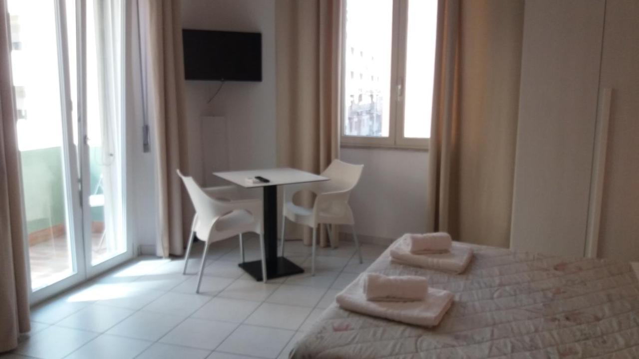 Depandance Macchiavelli 2 Hotell Cagliari Eksteriør bilde