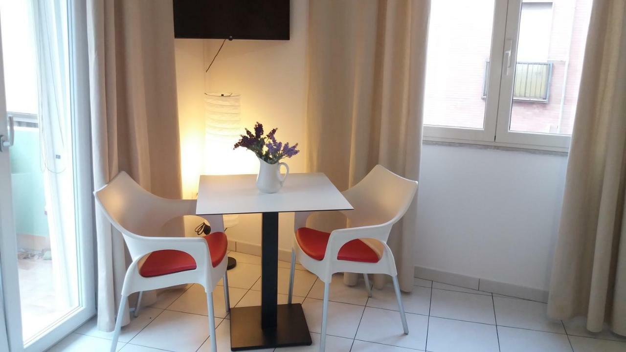 Depandance Macchiavelli 2 Hotell Cagliari Eksteriør bilde